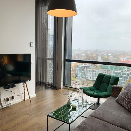 Orange WOHO Central Panoramic Lux Tallinn Extérieur photo